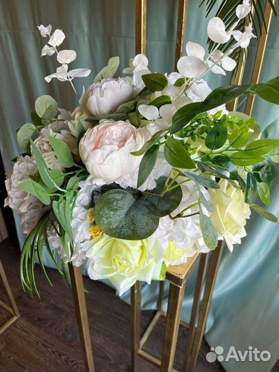 Искусственные цветы для декора свадьбы