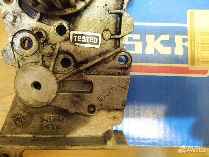 Помпа Б/У рено Меган 2 1.6/16