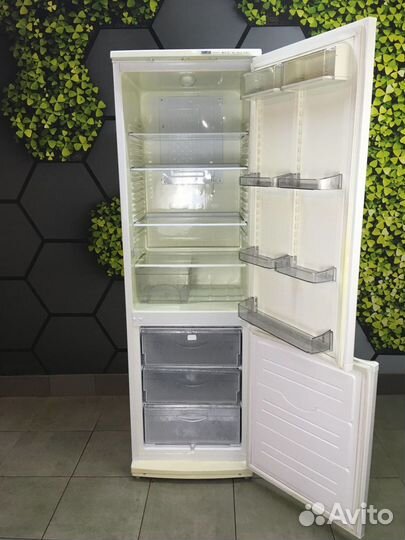 Холодильник бу Атлант. Гарантия