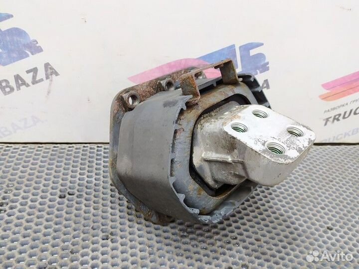 Подушка двигателя задняя