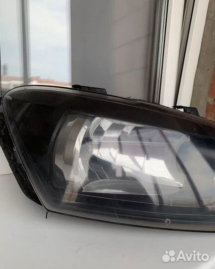 Фары на volkswagen polo sedan