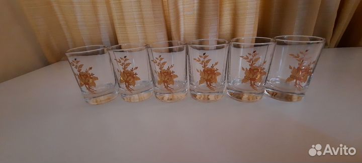 Стеклянные рюмки, стопки, стаканы, фужеры