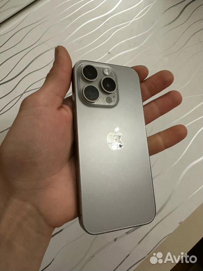 iPhone 15 Pro, 256 ГБ