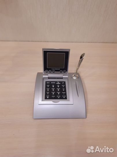 Электронный календарь с калькулятором