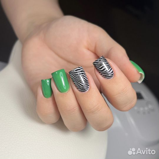 Маникюр и педикюр