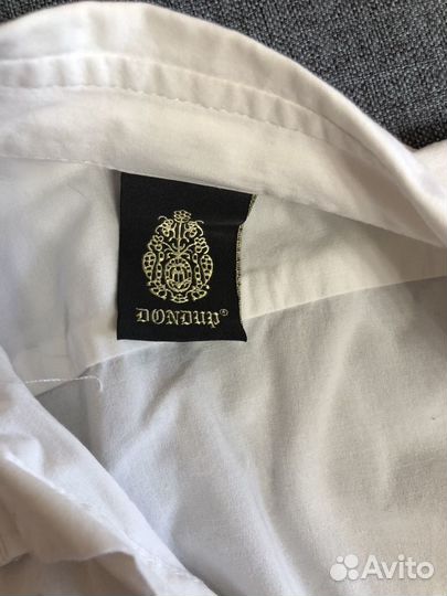 Стильная белая рубашка