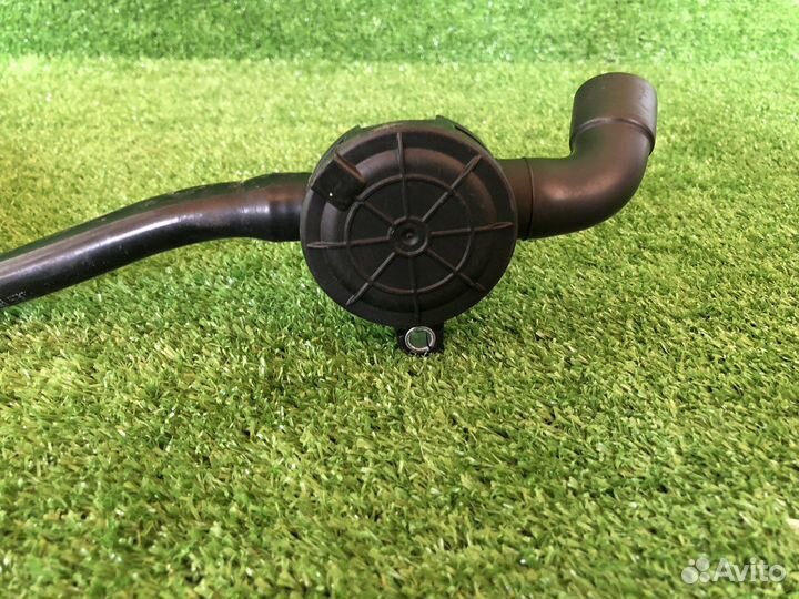 Маслоотделитель (сапун) А2700180000 Mercedes M274