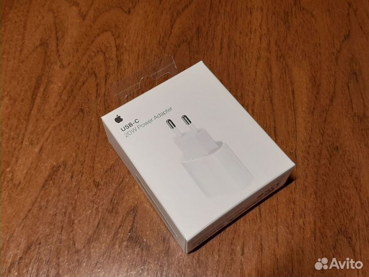 Зарядное устройство на iPhone оригинал адаптер
