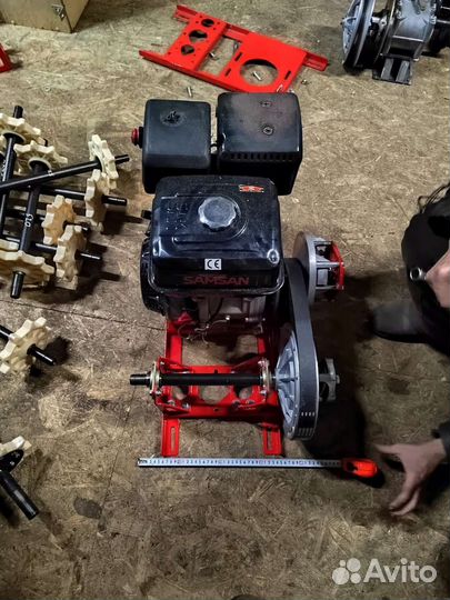 Площадка под мотор, с трансмиссией