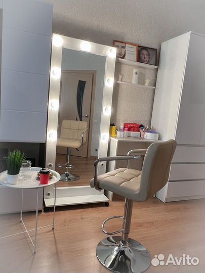 Зеркало с подсветкой в полный рост