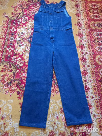 Комбинезон джинсовый