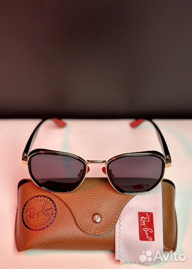 Солнцезащитные очки Ray-Ban Ferarri