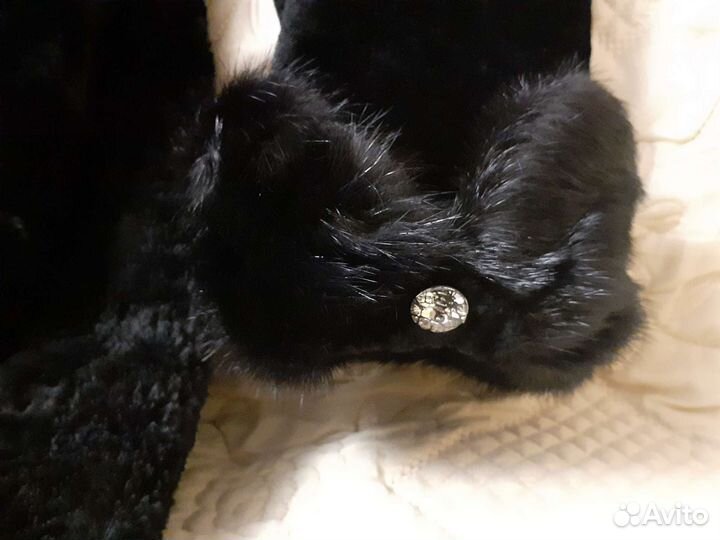 Пальто мутоновое с капюшоном 44р