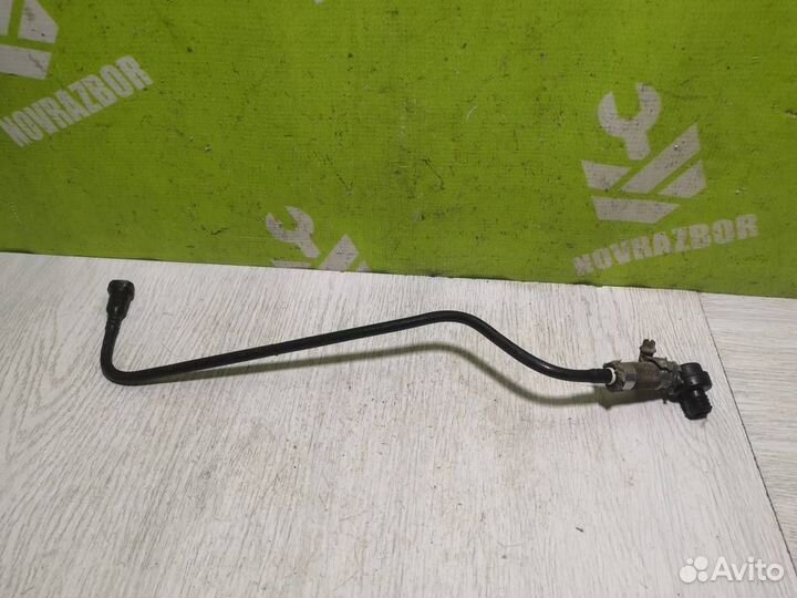 Трубка вакуумная Пежо 206