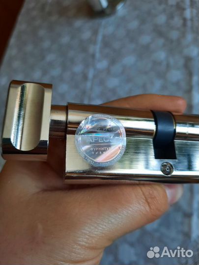 Личинка для замка с вертушкой