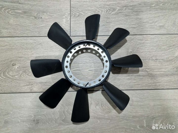 Крыльчатка вентилятора 2.4 2.6 2.8 Audi, VW, Skoda