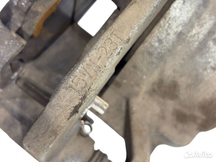 Суппорт передний Honda Vezel RU1