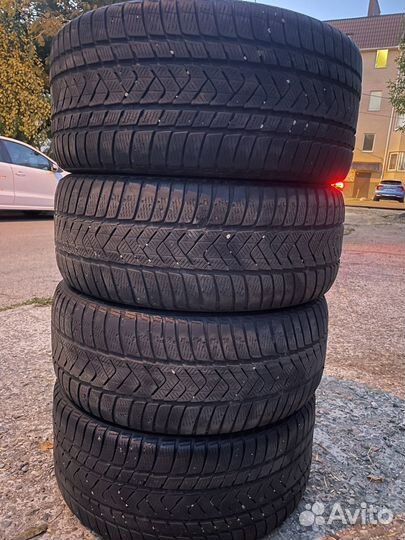 Pirelli Winter Sottozero 275/35 R20