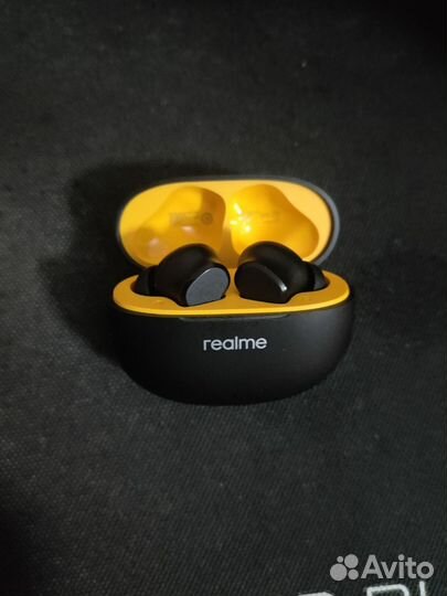Беспроводные наушники realme buds t100