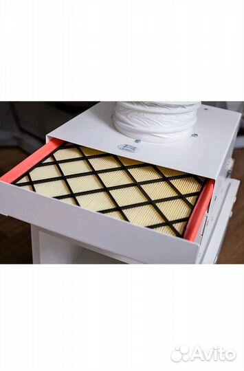 Педикюрная вытяжка