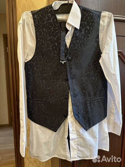 Костюм для мальчика новый