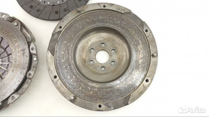 Маховик Isuzu Rodeo Y22SE 2002