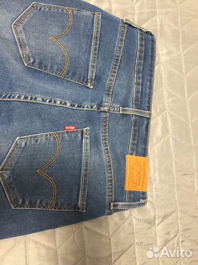Джинсы levis