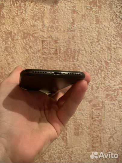 iPhone 7, 32 ГБ