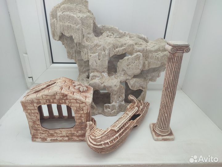 Декорации для аквариума