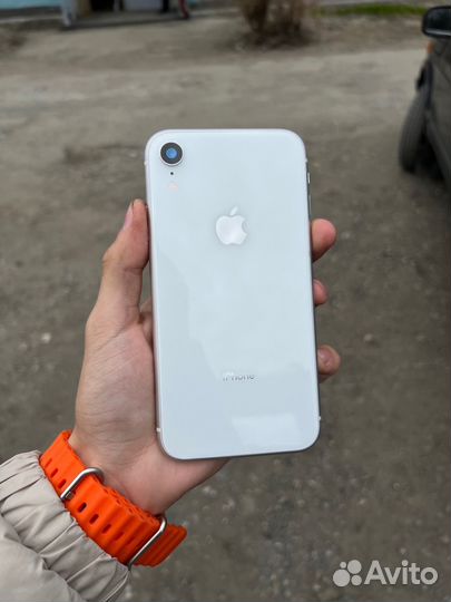 iPhone Xr, 64 ГБ