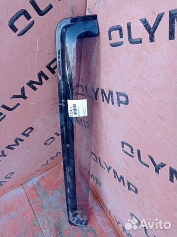 Ветровик задний правый Toyota Wish ZNE10 1ZZ-FE