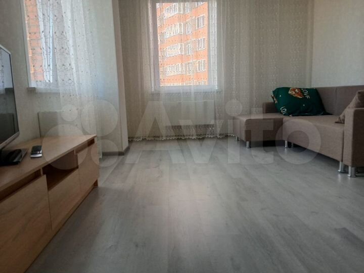 2-к. квартира, 56 м², 8/16 эт.