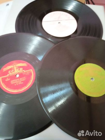 Виниловые и патефонные пластинки.Танцы 30- 50-ых