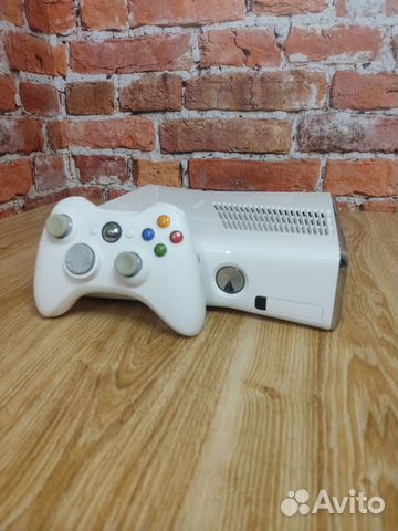 Прошитый Freeboot белый Xbox 360 Slim 500GB + игры