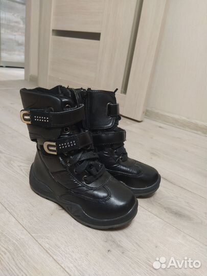 Ботинки (сапоги) на девочку 32 работу
