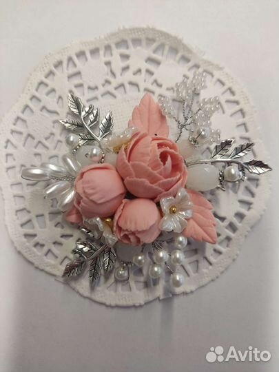 Брошь ручной работы