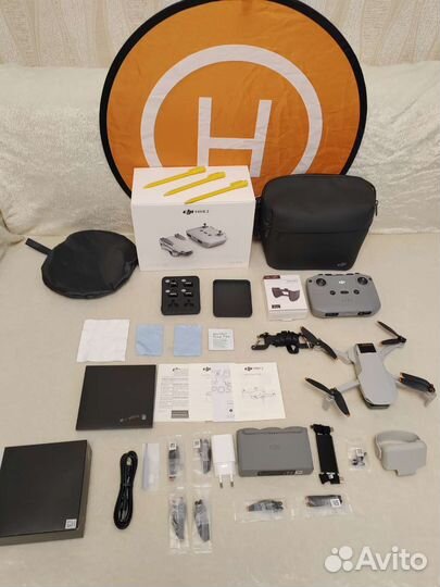 Квадрокоптер DJI Mini 2 Fly More combo
