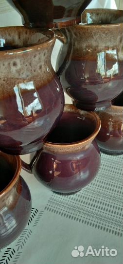 Керамические кружки и горшок