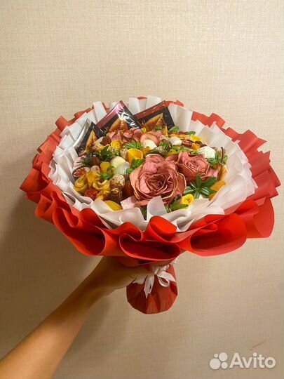 Букет из сухоцветов и конфет