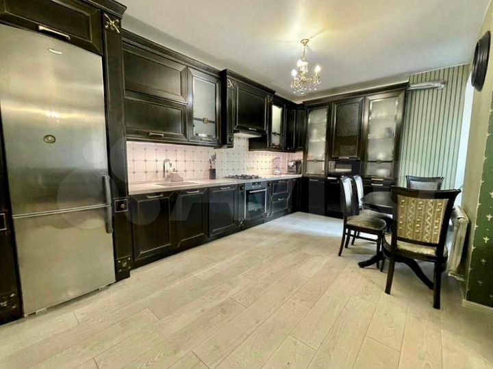 3-к. квартира, 99,8 м², 2/7 эт.