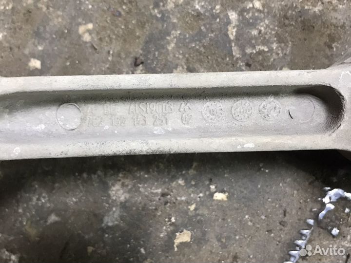 Подушка кпп volkswagen polo