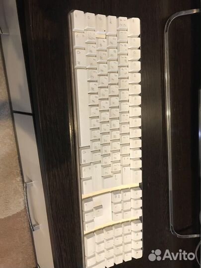 Apple wireless keyboard A1016