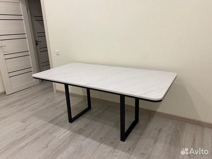 Стол обеденный новый