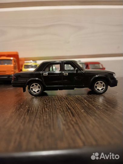 Машинка Волга