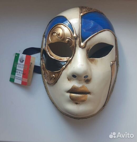 Венецианская маска