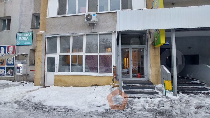 Помещение с арендатором у Космопорта