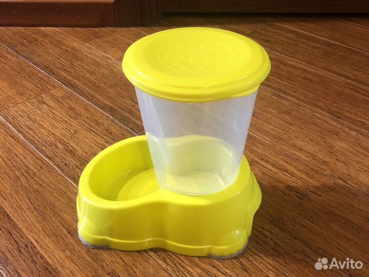 Миска с дозатором для кошек