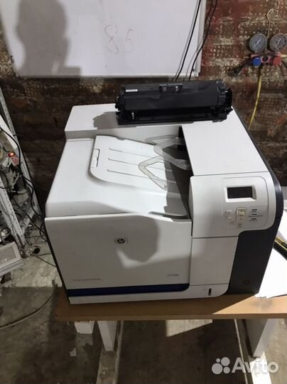 Цветной лазерный принтер hp cp3525dn