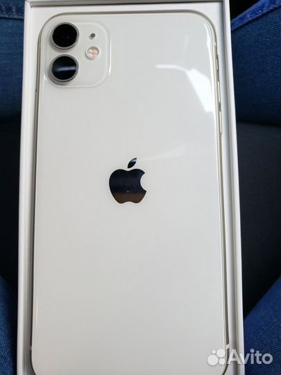 iPhone 11, 64 ГБ