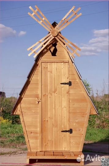Дачный туалет деревянный